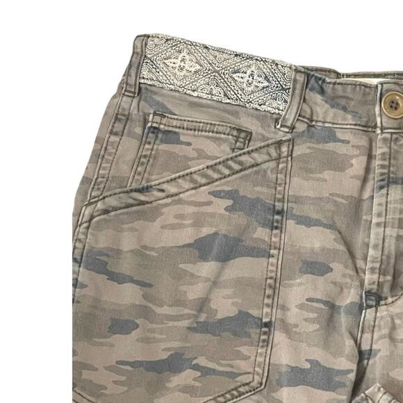 Anthropologie Women's Mavis Mid-rise Utility Pants Size 27 Camo Embroidered Boho - Picture 5 of 13